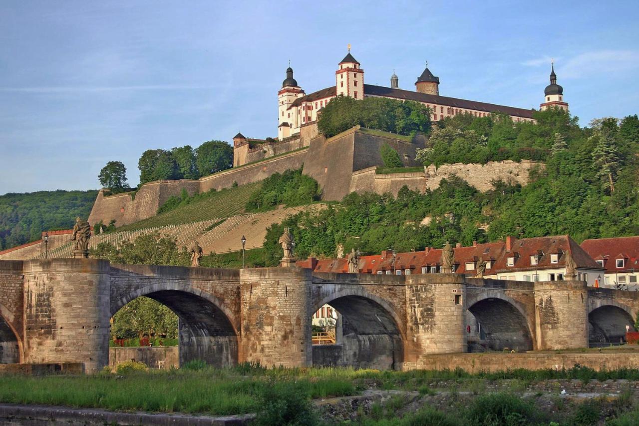 Central City Apartment - Direct View Of Main And Fortress Wurtzburgo Exterior foto